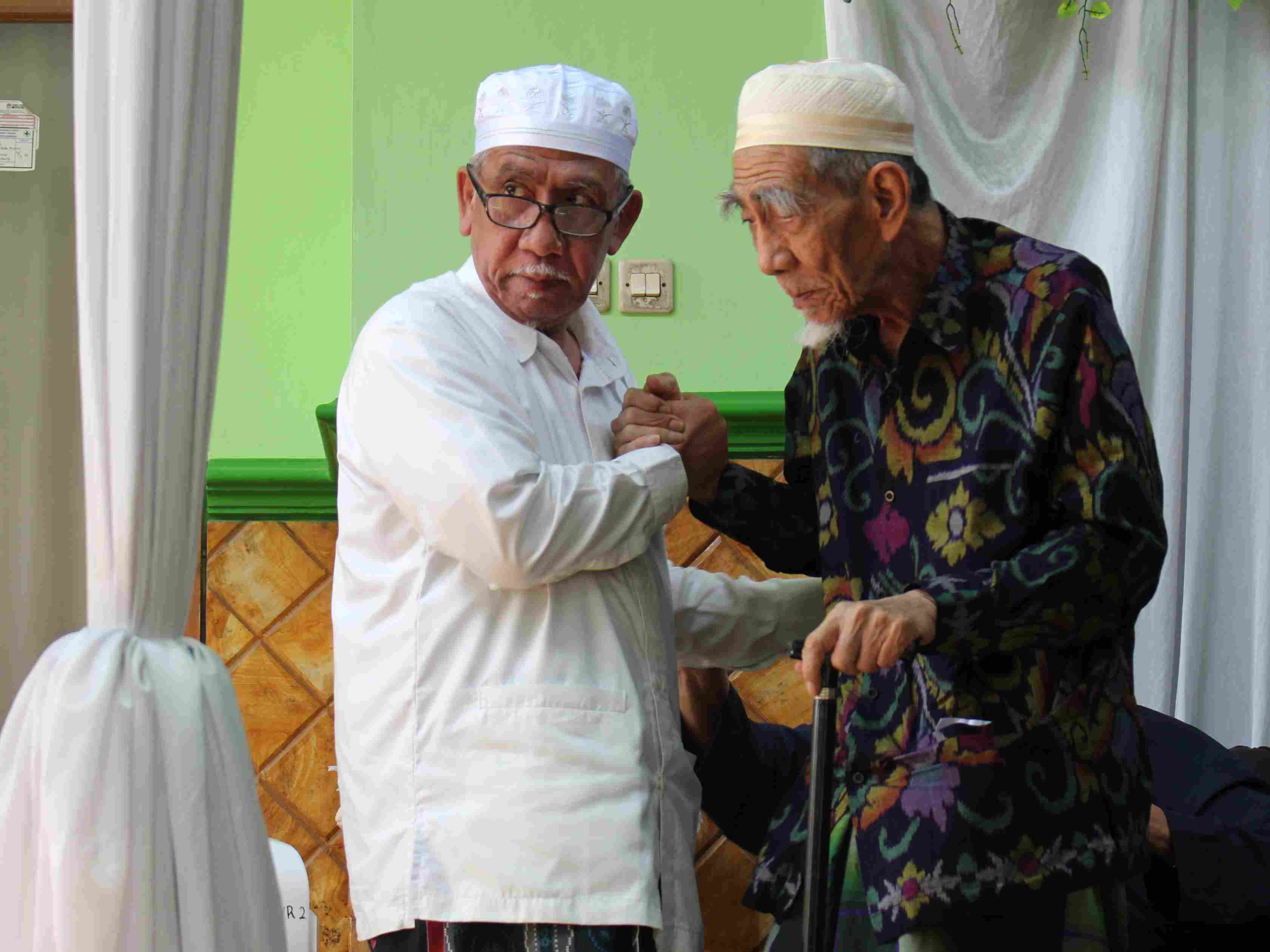 Musholla Al-Anwar: Tempat Ibadah yang Menyatu dengan Kehidupan Warga Cilacap